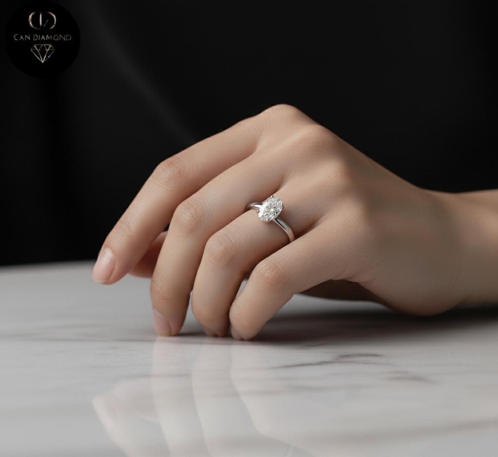 Can Diamond - Oval Tektaş Yüzük